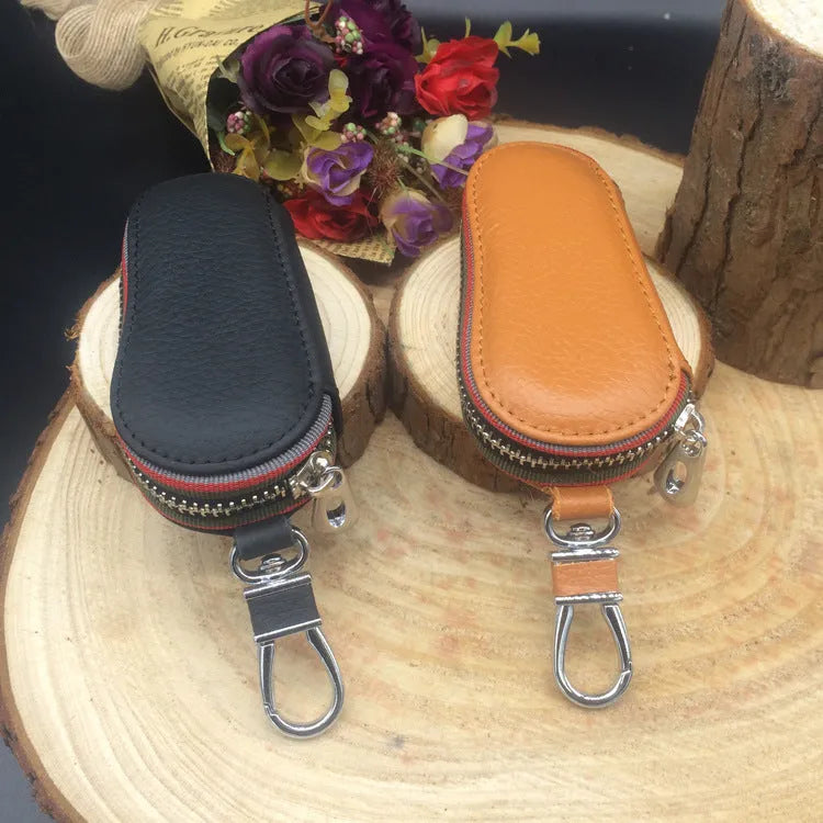 Universal leather car key bag with zipper, 15.5x5x2.5cm, in black or brown for car and home keys