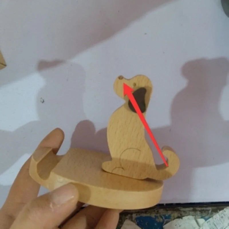 Custom beech wood lazy phone holder with various designs for hands-free convenience