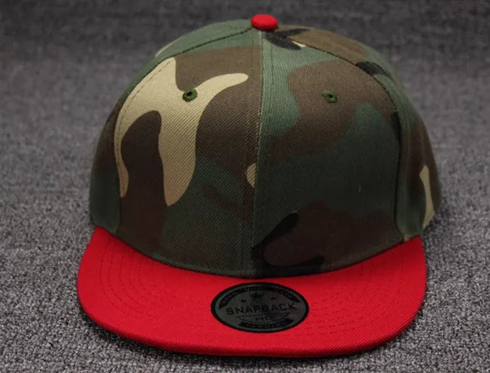 Camo snapback cap with flat brim, cotton polyester, adjustable closure, shown in black, blue, camouflage, and navy blue.