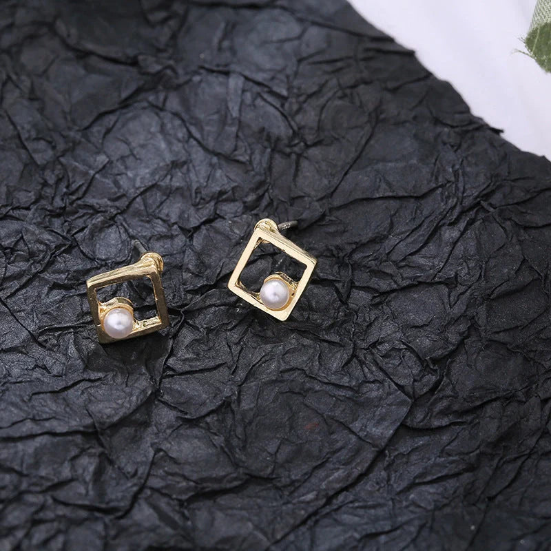 Stylish hollow diamond square stud earrings for women, perfect for any occasion.