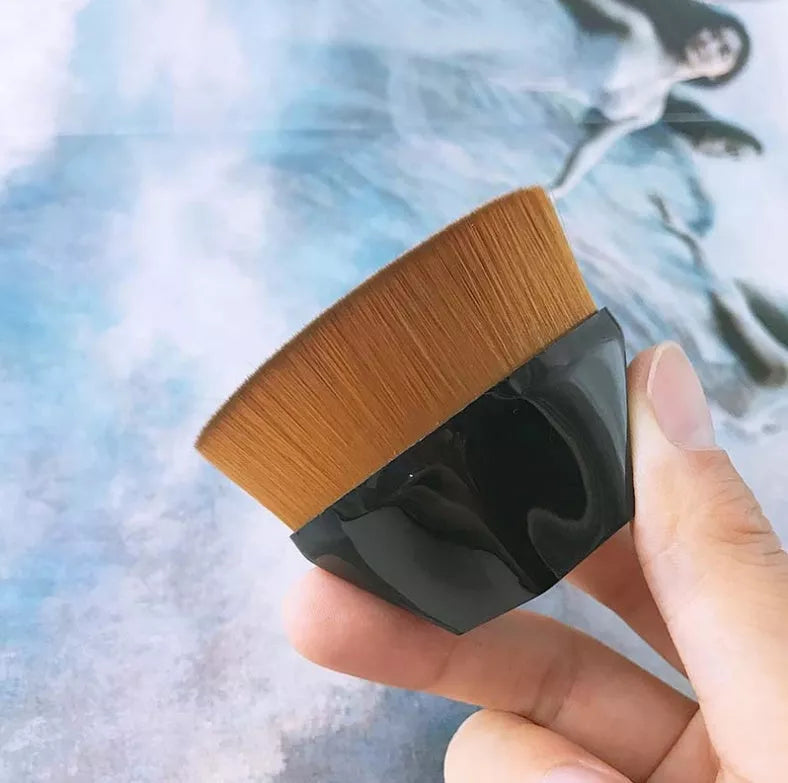 Soft synthetic foundation brush kit for flawless makeup application in black, white, and pink