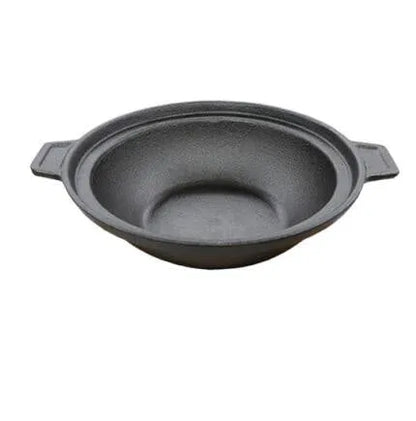 Silver cast iron cooking pot with glass lid and rattan basket in 20cm diameter size