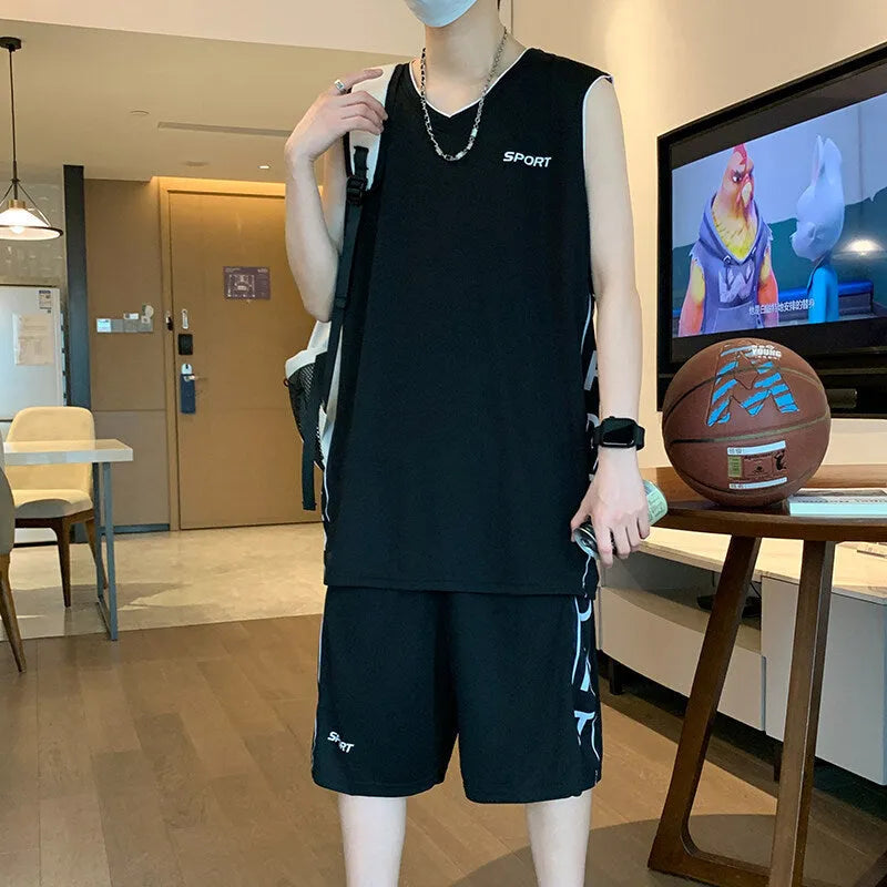 Men's basketball vest and shorts set in lightweight polyester sports fabric, sleeveless top and matching shorts for summer sports, available in white, grey, black, red or navy blue in sizes M to 5XL