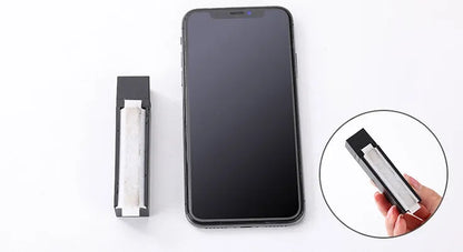 Black disposable mobile phone screen cleaner wipes pack of 40 sheets for decontamination