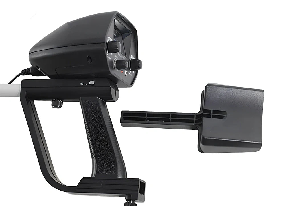 Underground metal detector with 1 metre range for detecting coin-sized objects