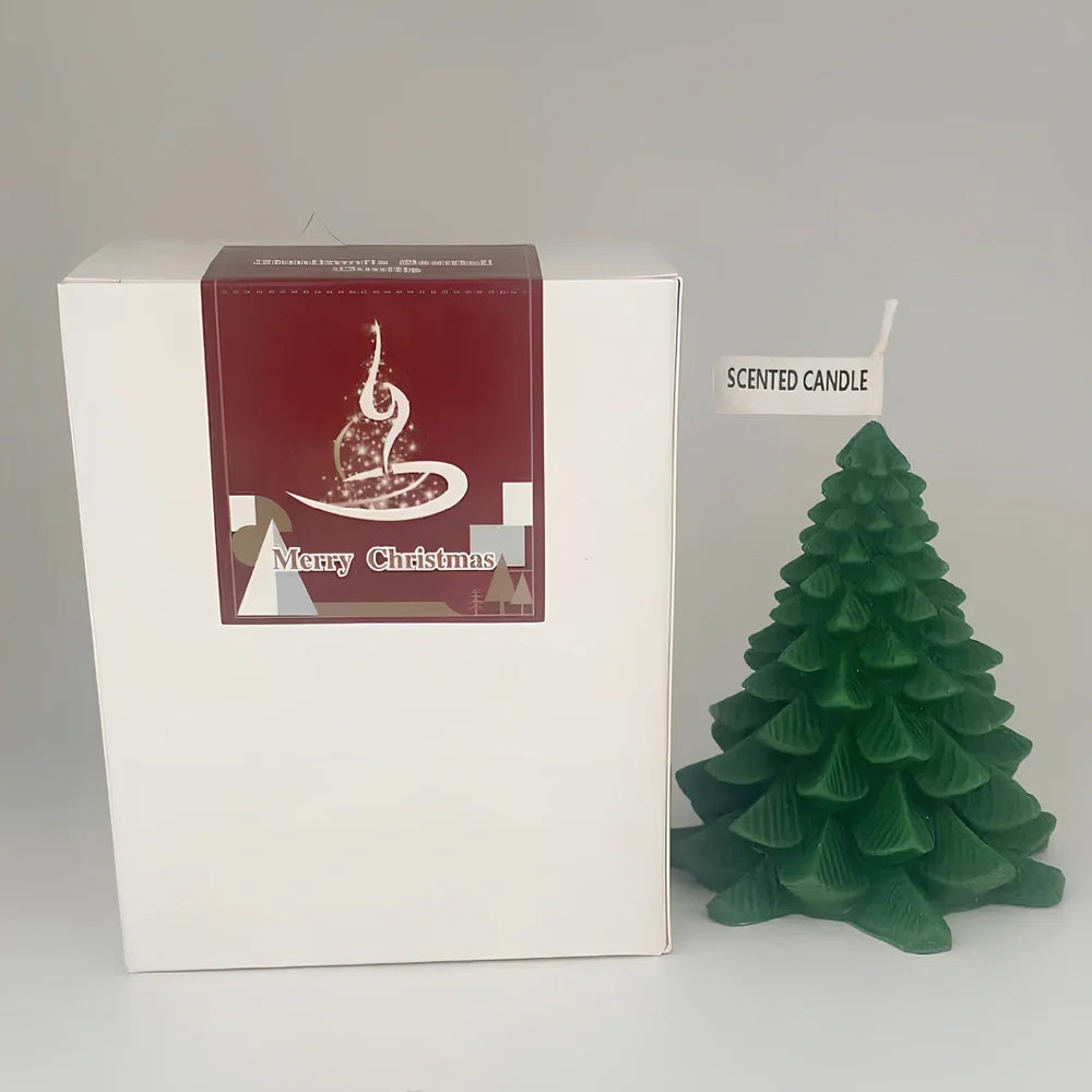 Christmas tree-shaped candle in silicone mold with soy wax and cotton wick measuring 4.5x4.5x10cm