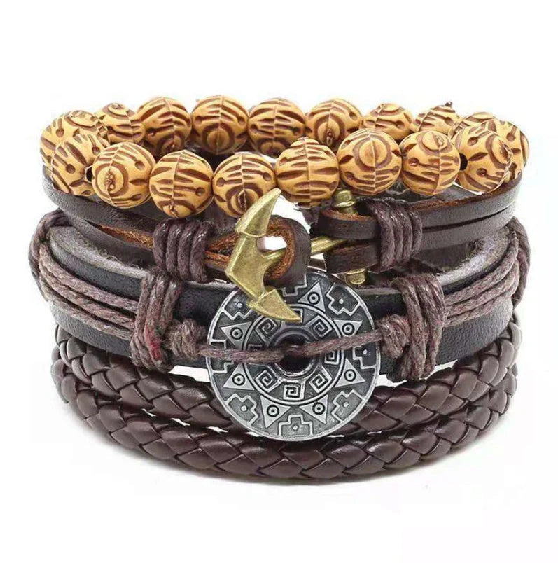 Men's vintage braided leather bracelet, a stylish and durable accessory for any occasion.