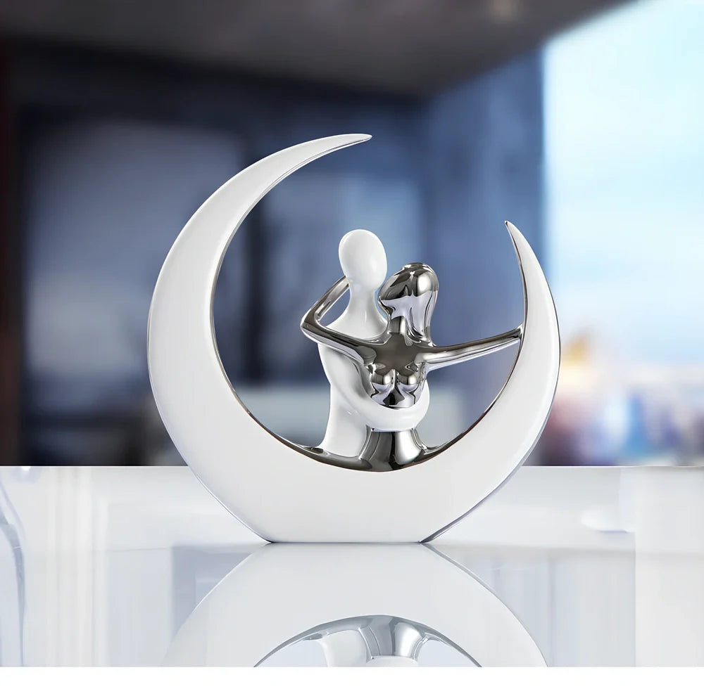 Ceramic photo frame with electroplated finish measuring 15cm x 20cm for table display
