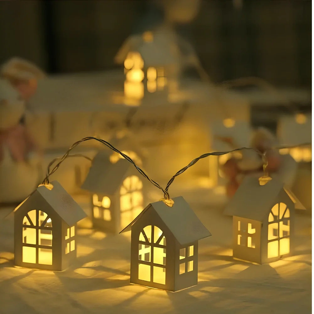 2-metre string of 10 LED wooden house lights, each 6.5x5.5x4cm, warm white glow for Christmas decorations