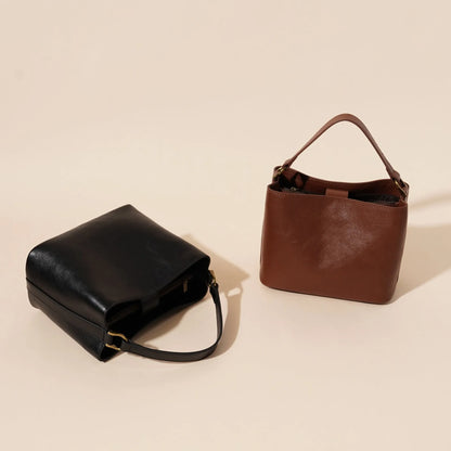 Sugar Brown genuine cowhide leather women's shoulder handbag with internal organiser pockets.