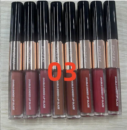 C-L021 Double-head Non-stick Cup Lip Gloss showing two different colour shades on professional makeup stick applicator