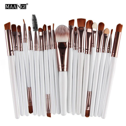 Cosmetic brush kit with 3cm nylon bristles and 14cm plastic handles in multiple colour options