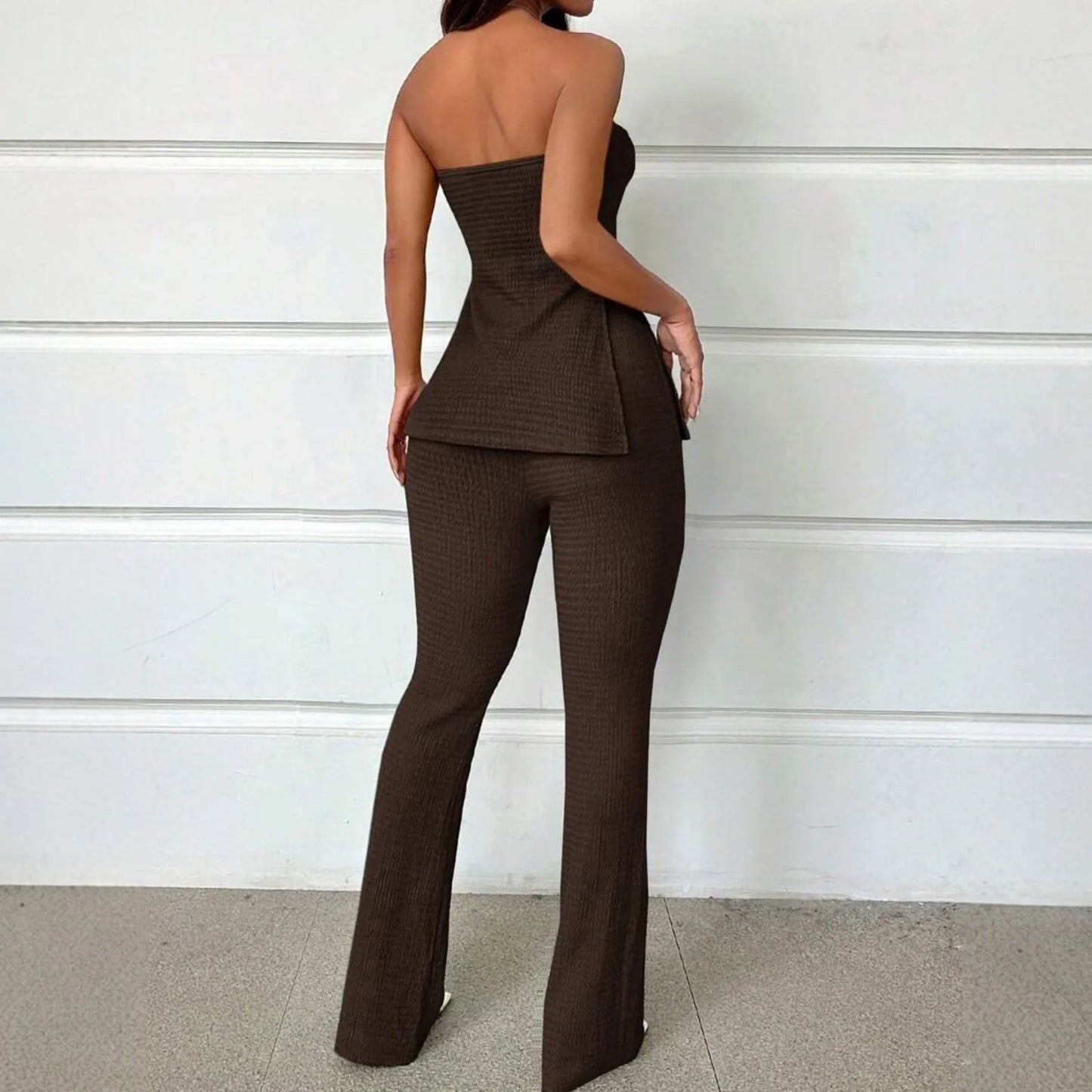 Brown sleeveless top and bell-bottom trousers women's suit set on hanger
