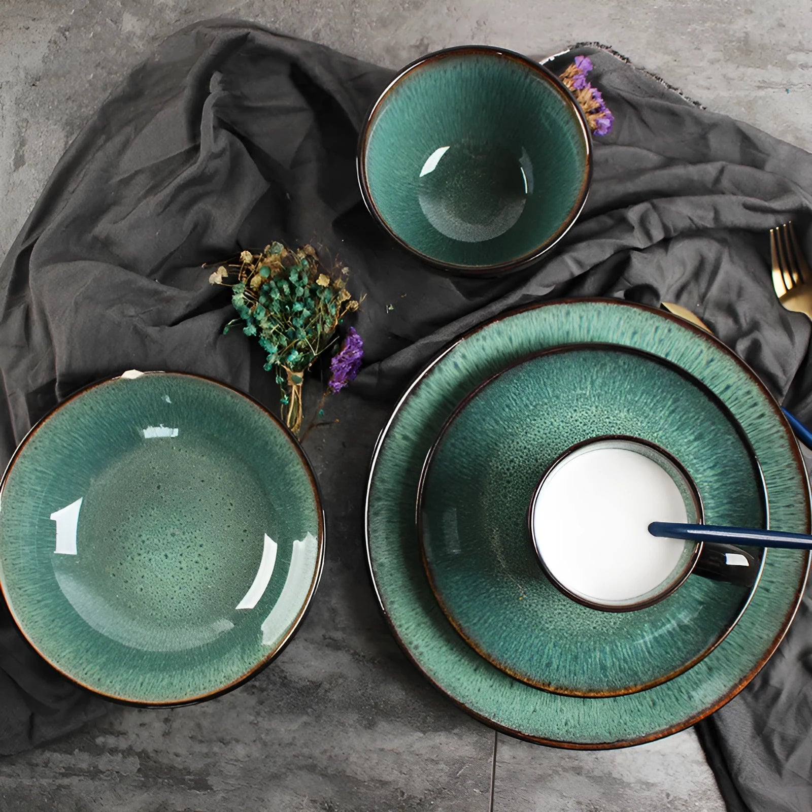 Retro European style porcelain bowls and plates set with round shape on dining table