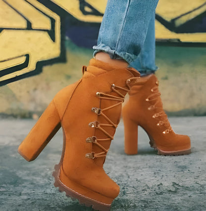 Table suede high heels in army green with 8cm thick heels, waterproof platform, and rivet details on Roman-style boots