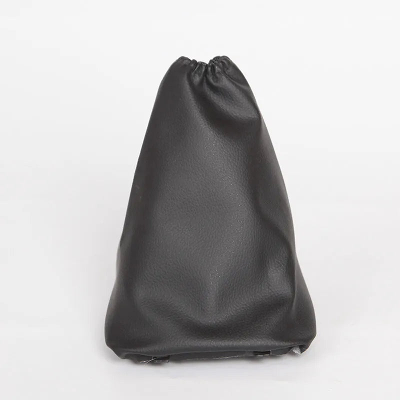 Car shift lever dust-proof cover leather gear shift cover protector in black for Toyota Corolla manual gear knob protection 15.2x12.9x2.3 cm car interior accessory