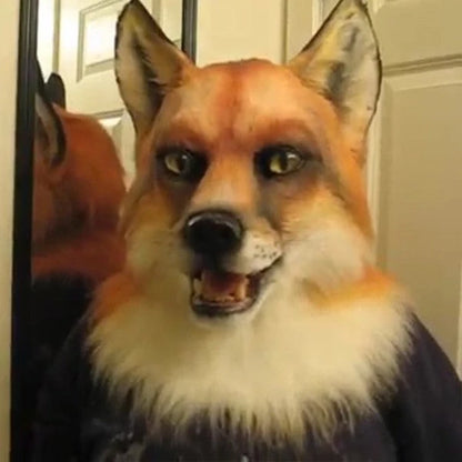 Realistic werewolf costume mask with 360-degree rotation feature for Halloween and cosplay