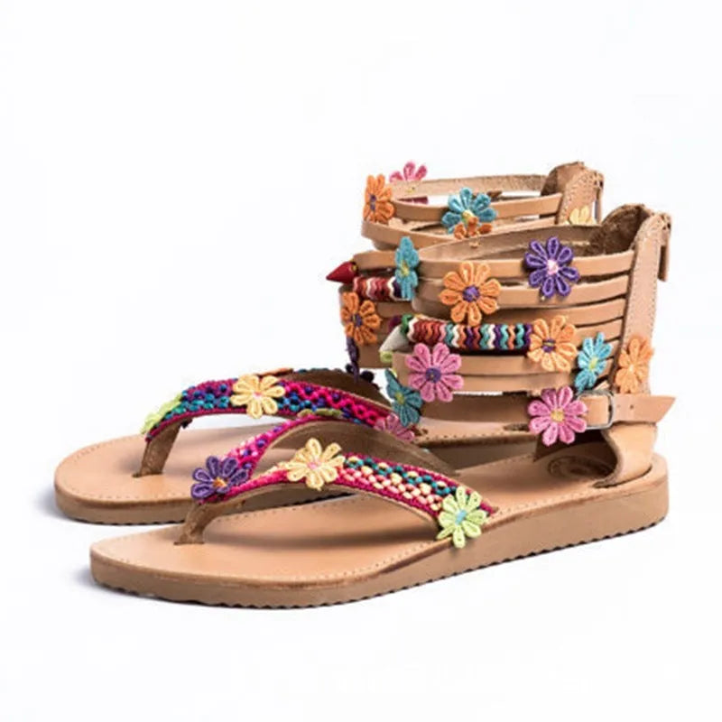 Ethnic style beaded petal sandals with round toe and floral decorations on artificial PU upper