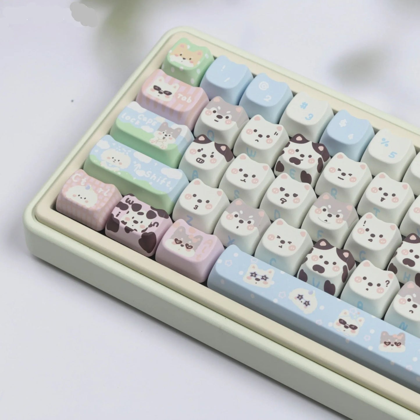 Full set of puppy character PBT sublimation keycaps for mechanical keyboards with illustrated dog theme design