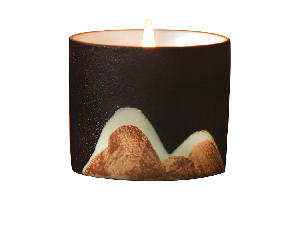 Glass tea cup candle with 5.2cm width, 4.3cm height, floral fruity aromas