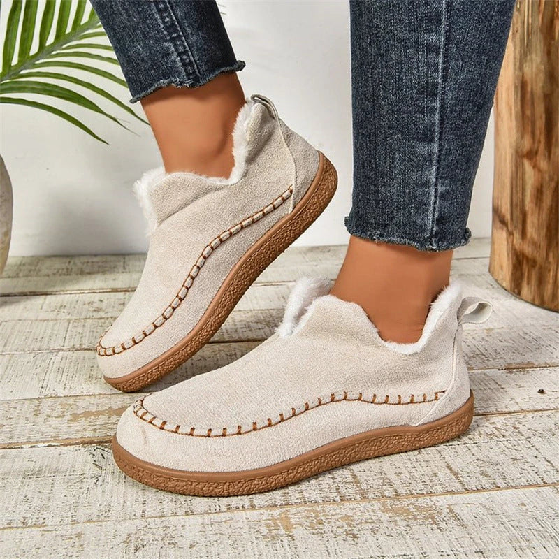 Fashionable V-cut plush-lined winter ankle boots for women in a variety of colors