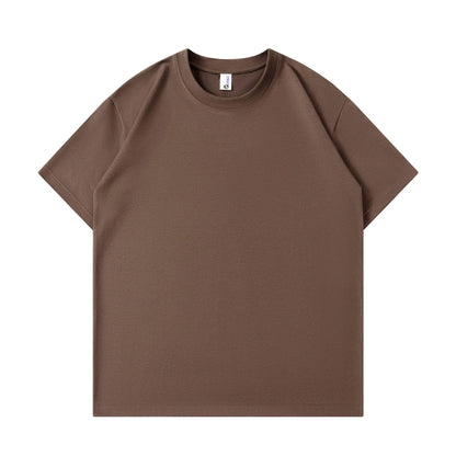 Cotton short sleeve T-shirt in loose fit with printing details on solid colour background