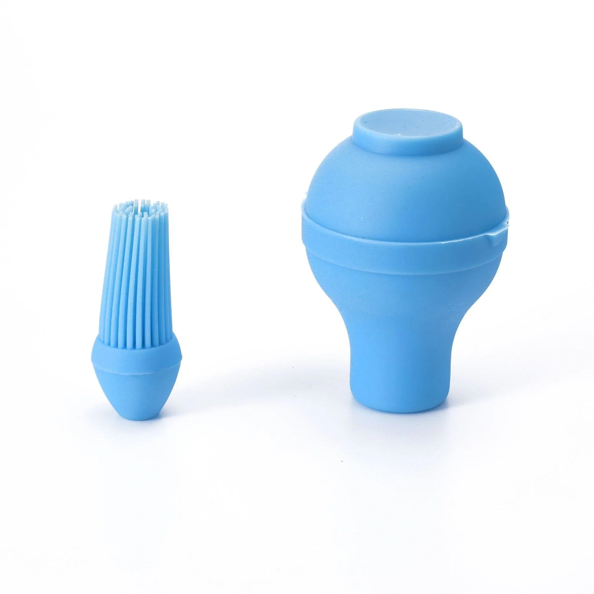 Drip oil seasoning tube with cleaning brush, 6.4X31.5cm, in blue, green, and red