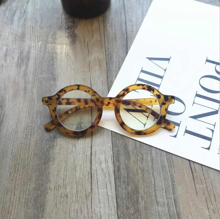 Retro round frame glasses in six colours with UV400 and anti-blue light protection