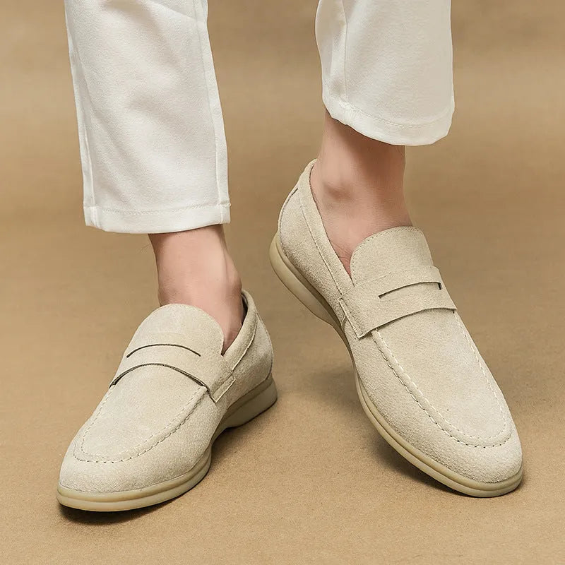 Men's leather slip-on shoes in plus sizes, casual mid-heel men's shoes with round toe and rubber sole, oversleeve shoe covers in black, beige, and khaki colours.