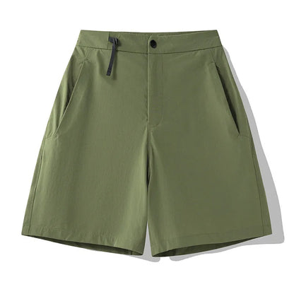 Men's khaki sports shorts with quick-drying fabric and elastic waist for running and climbing activities