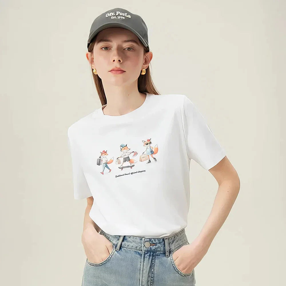 White fox print women's summer tee with short sleeves and round neck collar