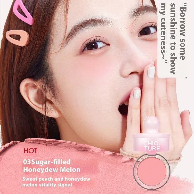 Compact of nude shimmer powder blush for contouring in four shades.