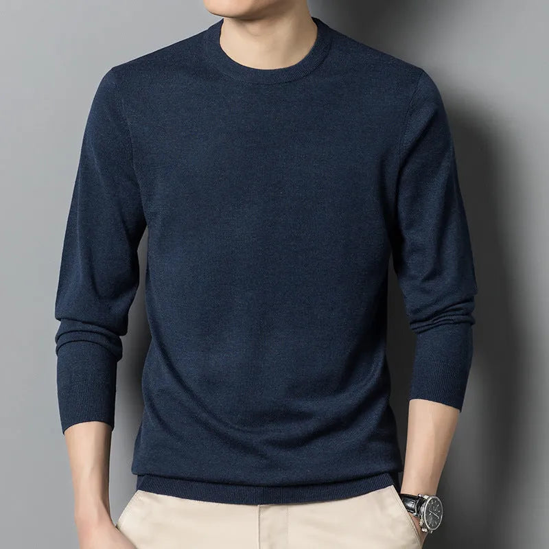 Men's heavy wool pullover sweater in light business style with fine yarn construction