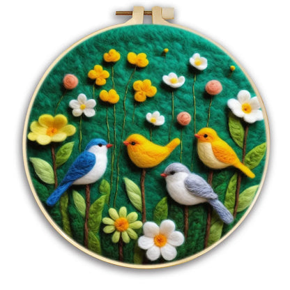 Round three-dimensional embroidery kit with linen fabric, wool felt pieces, and embroidery frame for 20x20 cm blanket painting