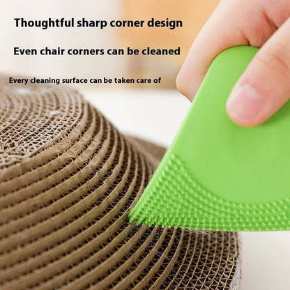 PTE pet hair scraper comb brush in avocado green colour for grooming cats dogs and removing fur from fabrics