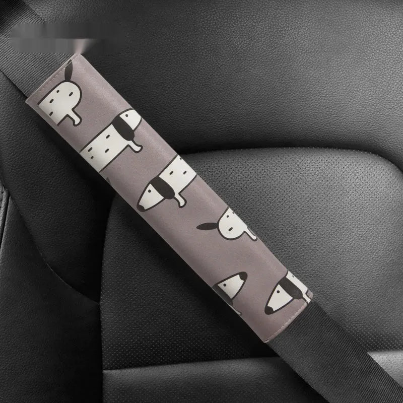 Dachshund cartoon design PU leather car seatbelt shoulder pad cover, 14 by 22 cm.