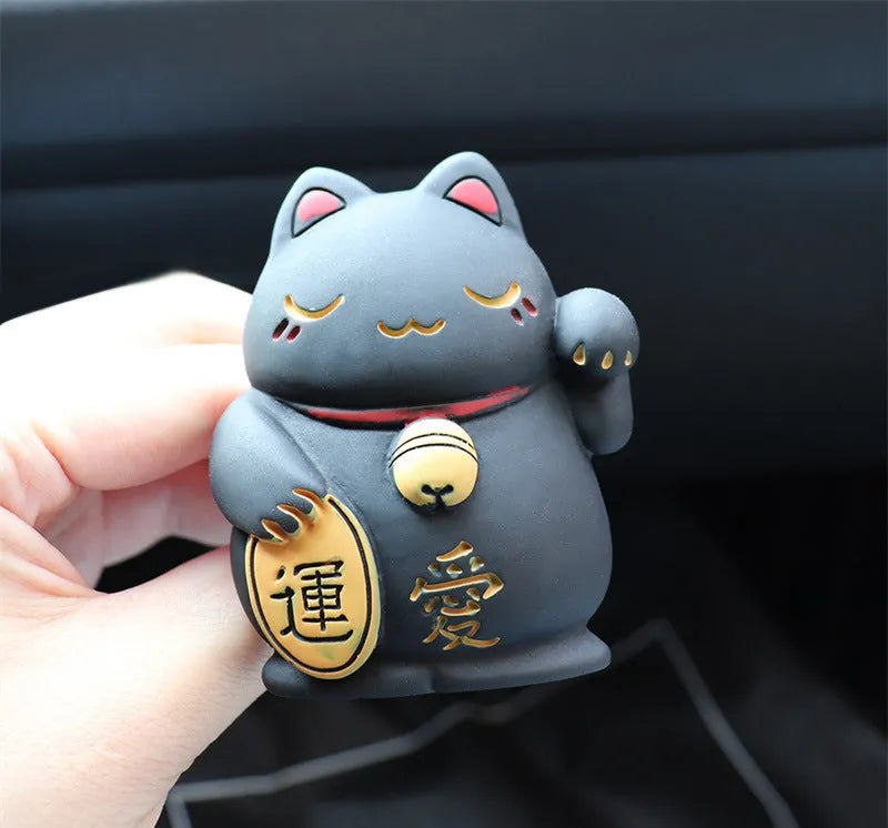 Black and white cat resin car vent aromatherapy clip with essential oil diffuser