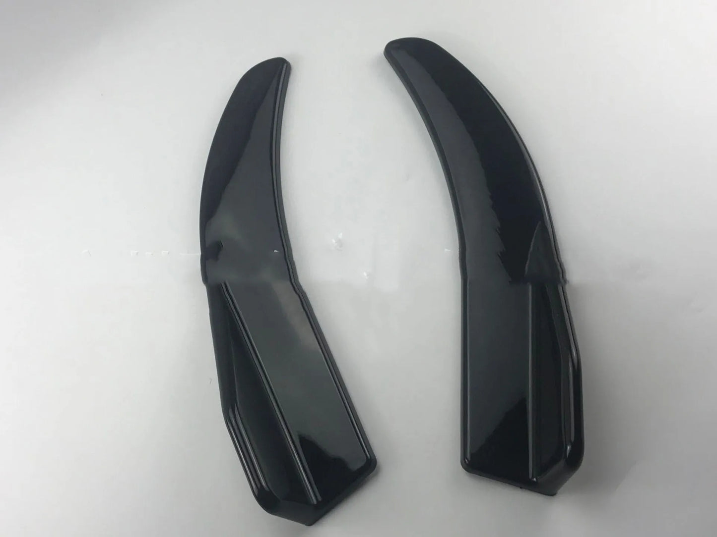 Carbon fibre finish car deflector light for General Motors vehicles, 440mm in size.