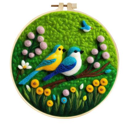 Round three-dimensional embroidery kit with linen fabric, wool felt pieces, and embroidery frame for 20x20 cm blanket painting