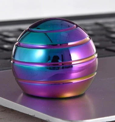 Mesmerizing desktop spinner creating a hypnotic optical illusion on a flat surface