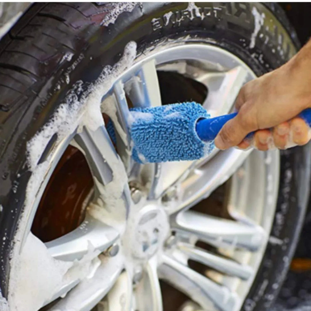 29cm long microfiber car tire brush for cleaning wheels and hubcaps in grey colour