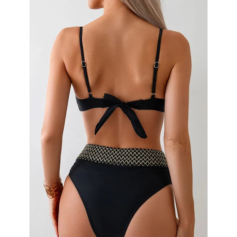 European and American bikini swimsuit split set, women's high elasticity polyester briefs, sleeveless black swimwear for women, tight sexy beachwear for sunbathing and swimming pool use