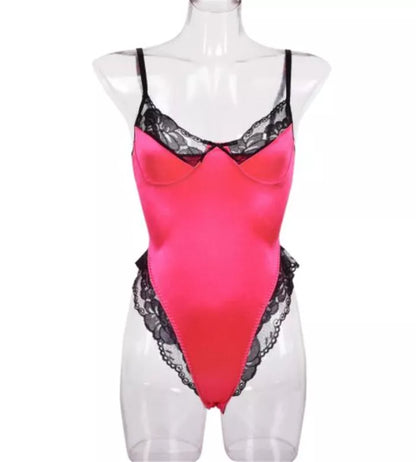 Lace bodysuit in various colours with adjustable fit for diverse body types