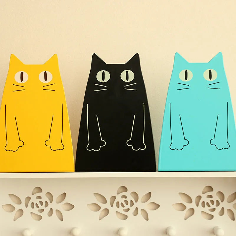 One pair of iron bookends, 14 x 20.5 x 10.5cm, in blue or yellow, holding books upright on a shelf.