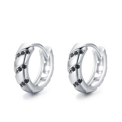 Retro copper round earrings for women, showcasing timeless elegance and sophistication.