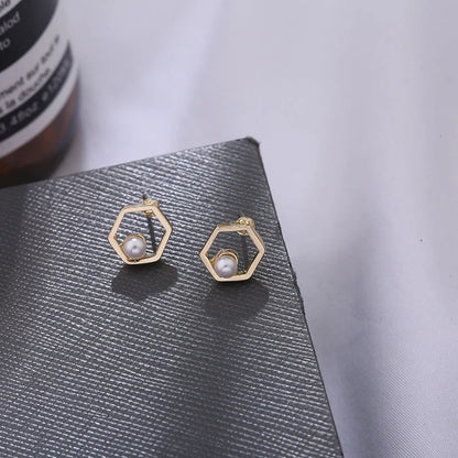 Stylish hollow diamond square stud earrings for women, perfect for any occasion.