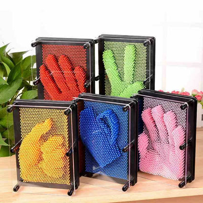 A customizable 3D sculpture impression frame with an array of pins that can capture the contours of any object pressed into it.