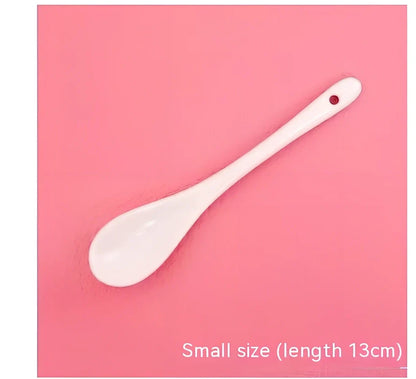 Children's floating water painting pens with oil-based colours and plastic spoon for creating temporary artwork