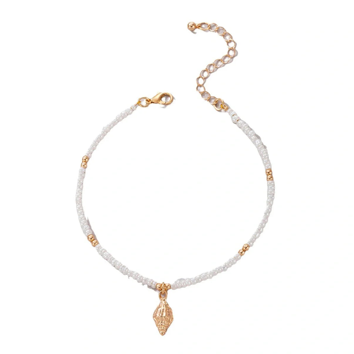 Adjustable bohemian-style shell anklet with conch detail for summer wear