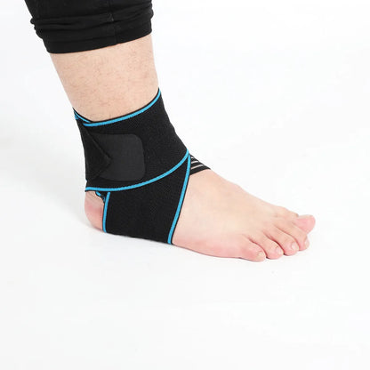 Elastic ankle support bandage for sports winding application in black, blue, or orange free size